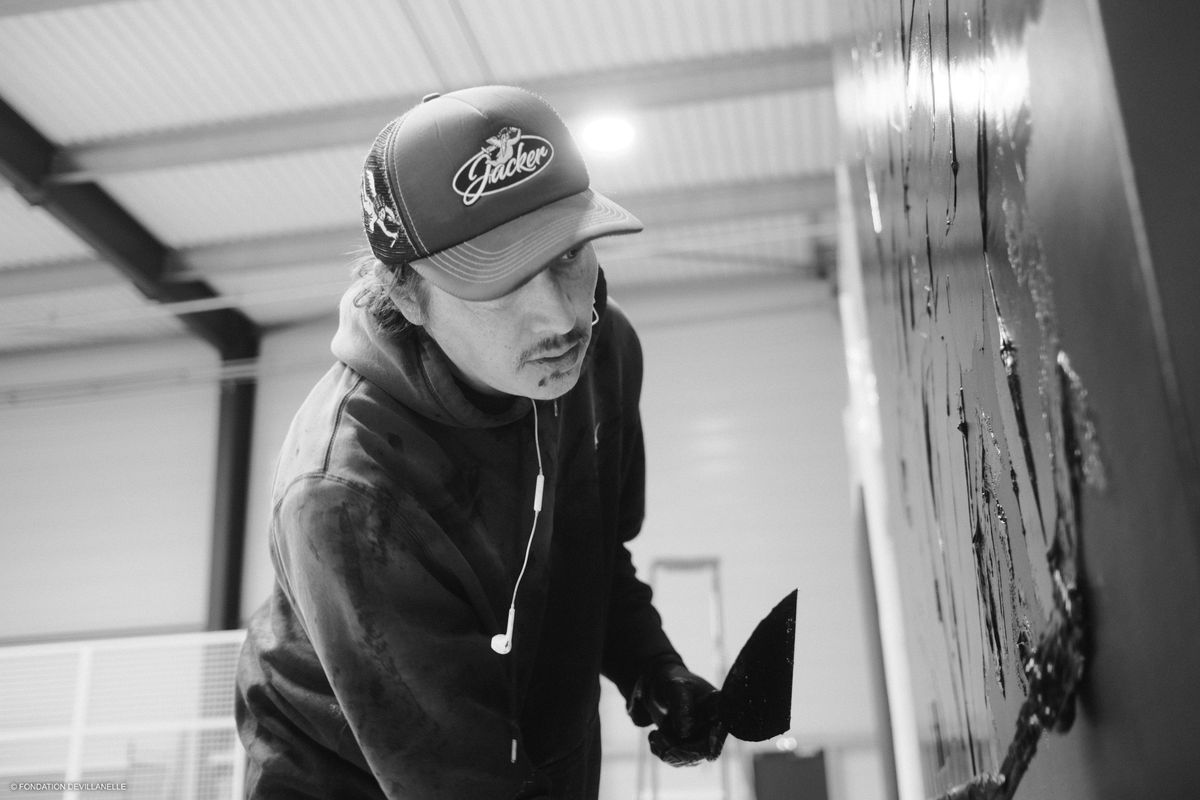 L'artiste dans son atelier